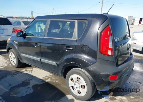 2013 Kia Soul z USA, uszkodzony, nr VIN KNDJT2A54D7507434